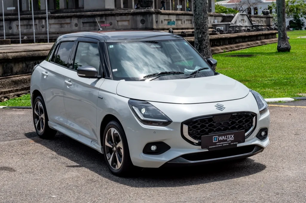 Suzuki Swift MZ 2023 Two-Tone Colour