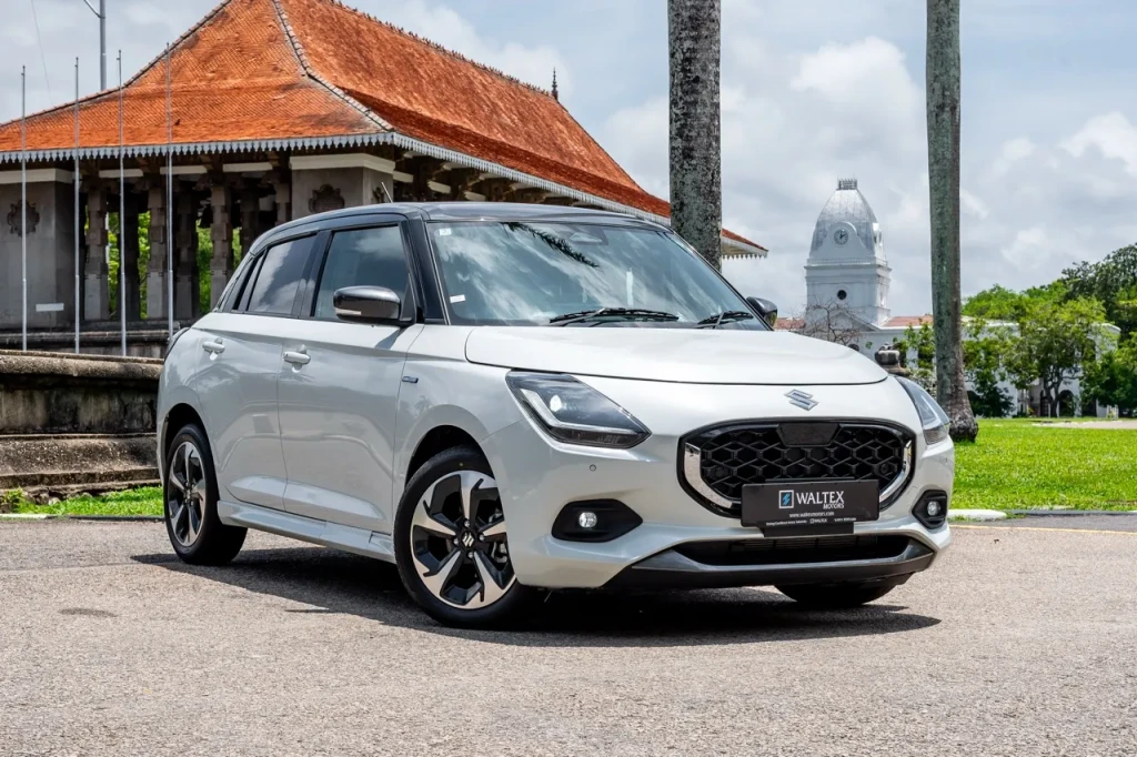 Suzuki Swift MZ 2023 Two-Tone Colour