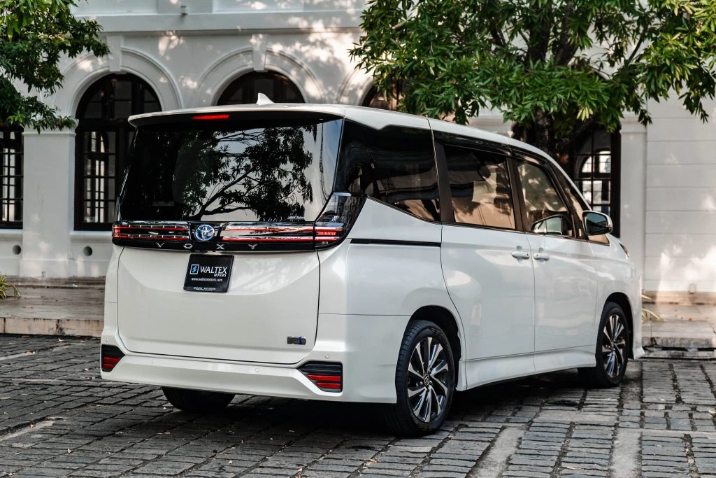 2025 Toyota Voxy SZ Hybrid Pearl White Premium Minivan For Sale Sri Lanka Waltex Motors