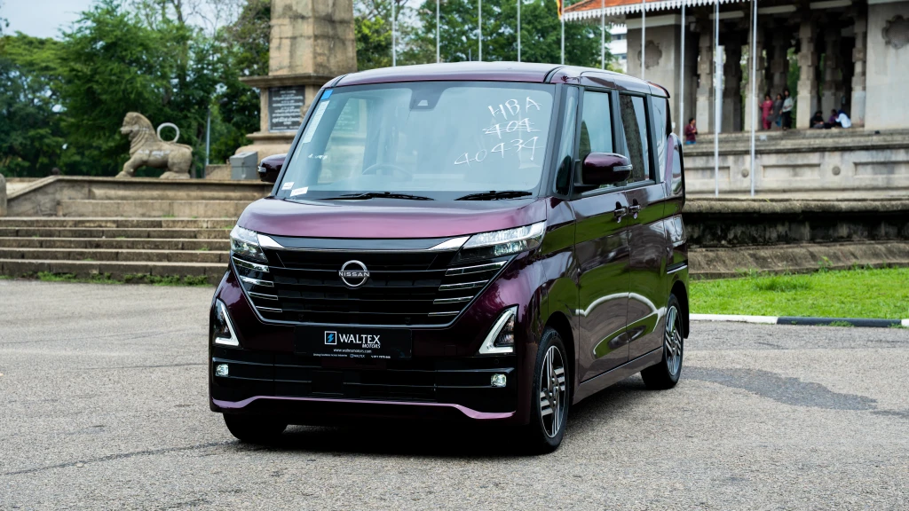 2025 Nissan Roox – Premium Purple Hybrid | 660cc CVT Automatic | Nearly New 110 km | Smart Features